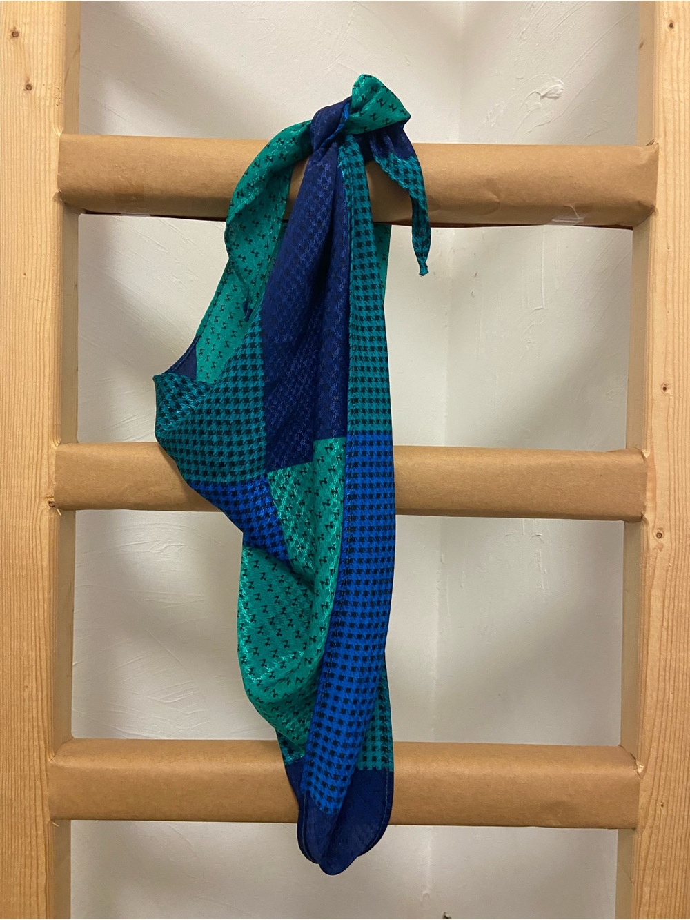 Triangle Scarf - Picture 3 of 3